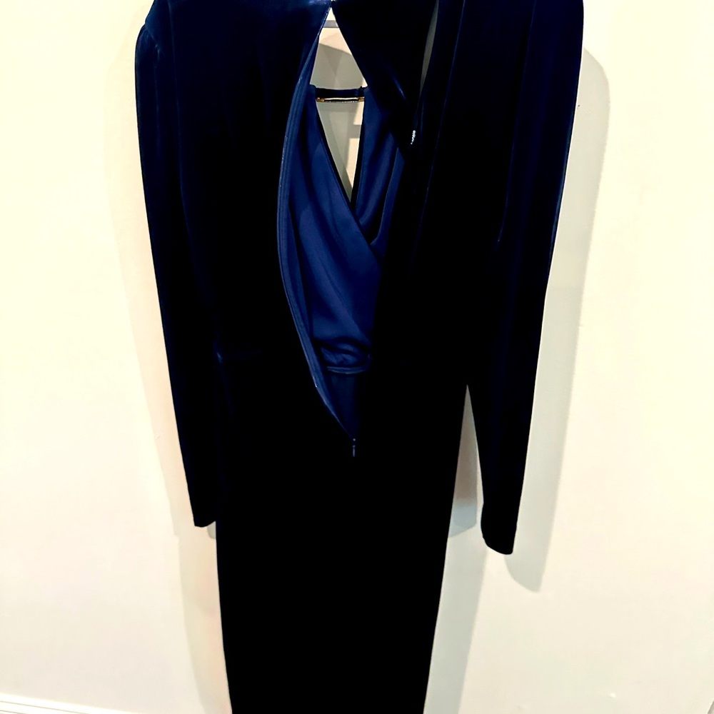 Evening velvet mid length dress.